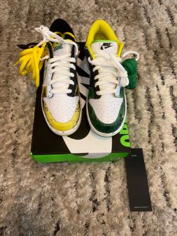 Nike Dunk Low University Of Oregon PE Away Size 9.5 100% Authentic