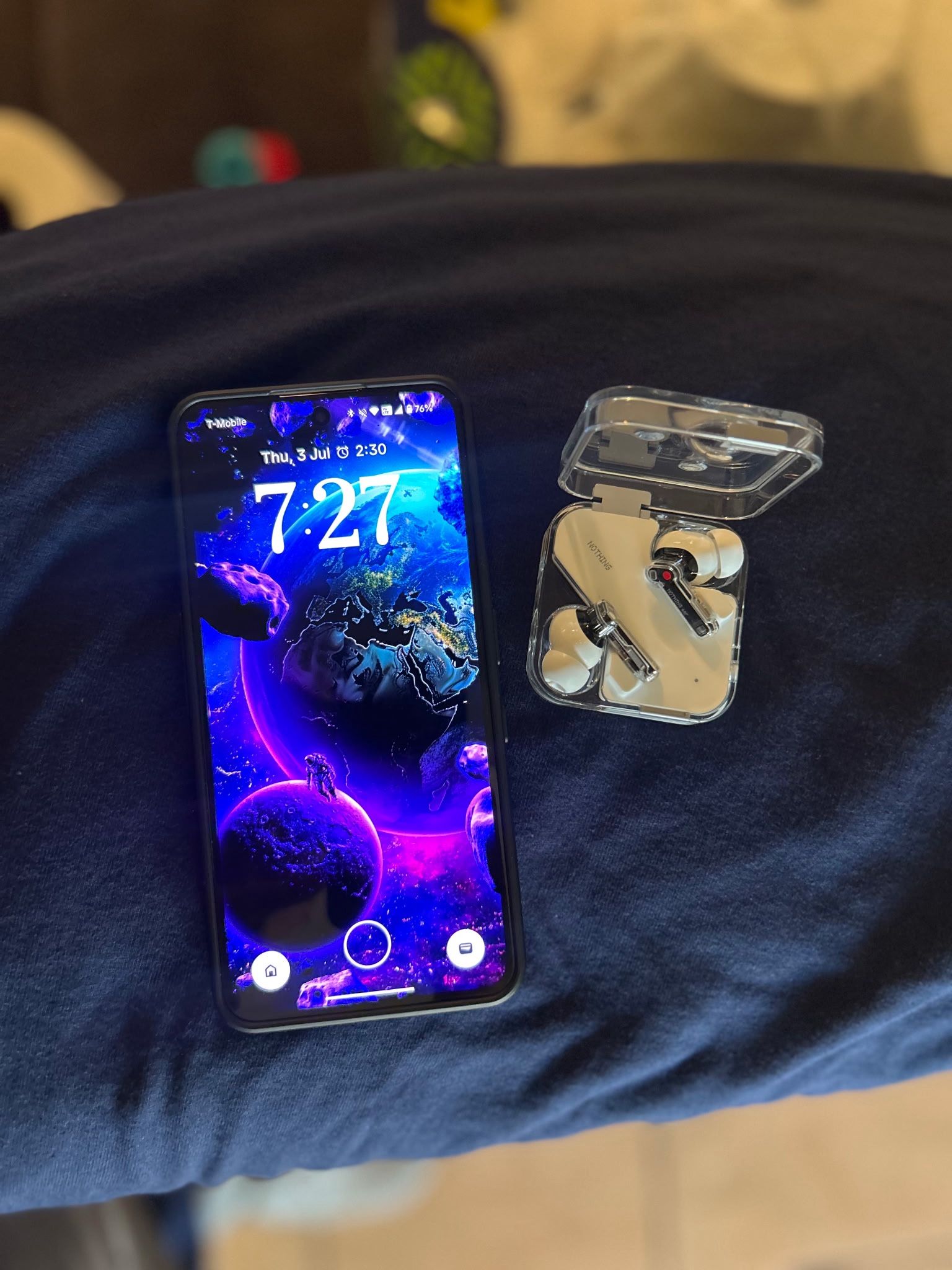 Nothing Phone 3 Pro With Nothing earbuds!!! Brand new! Perfect condition! $500 OBO