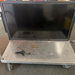 NEC MultiSync V652 display  x2