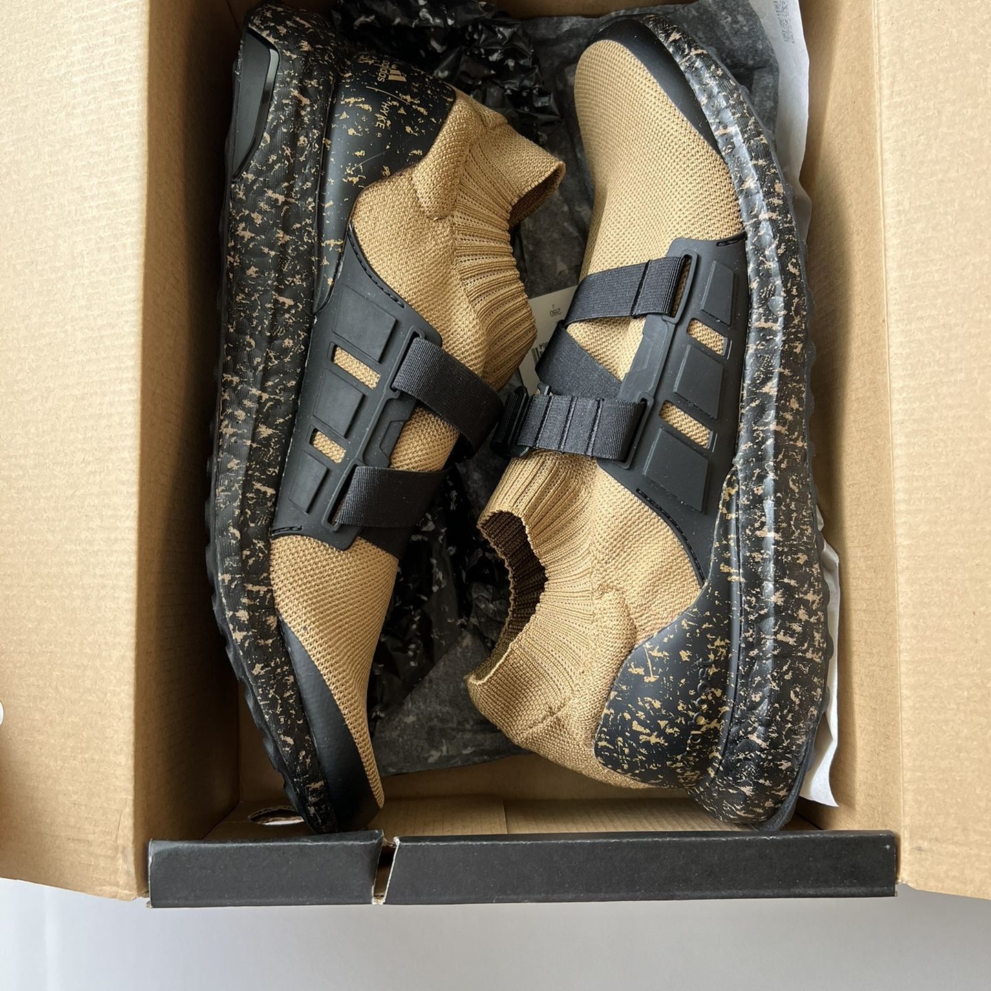 Adidas Hyke UltraBoost AH-001 Shoes Sneakers FV3905 Mens Size 9.5 