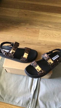 STEVE MADDEN Size 9