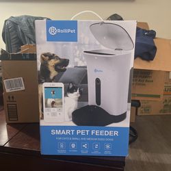 RolliPet Smart Pet Feeder