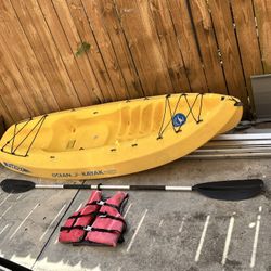 OCEAN KAYAK CLASSIC FRENZY… One Person Kayak With Paddle And A Kids Vest…In Good Condition… $350