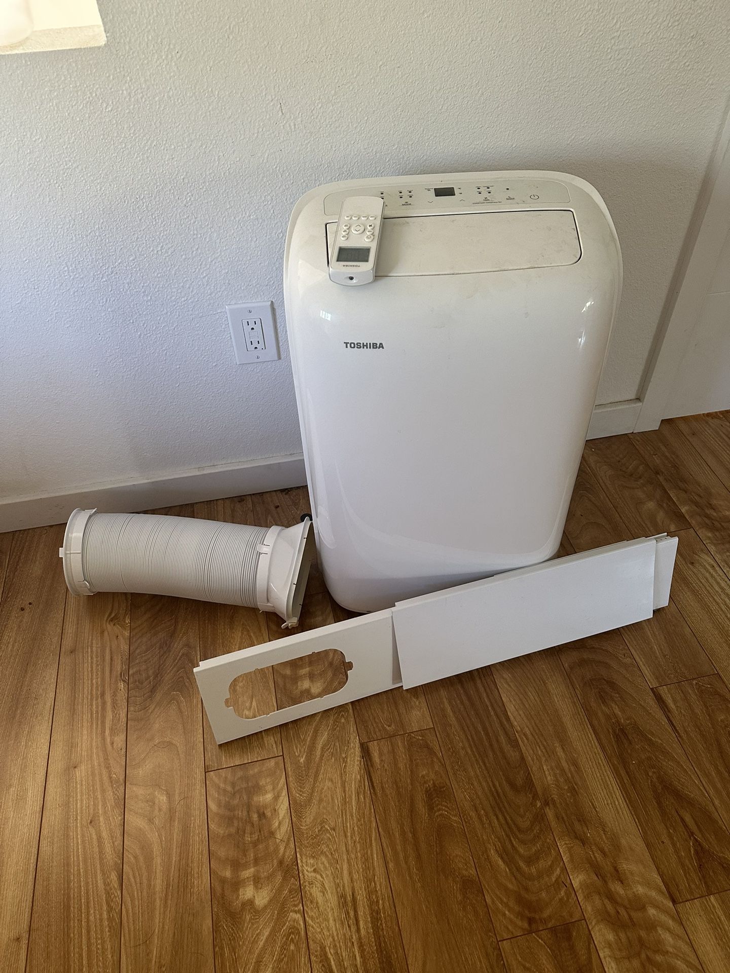 Toshiba Portable AC Unit