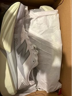 New balance shoes