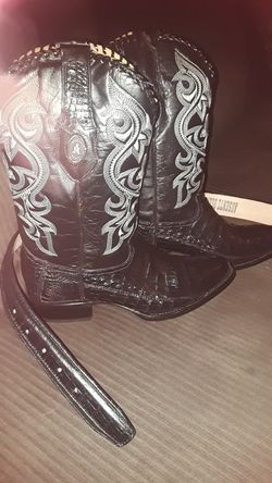 Botas y cinturón