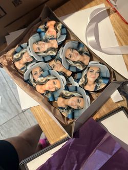 3in memorial buttons