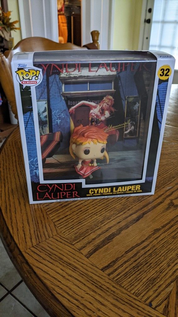 POP ! Album Cyndi Lauper Collectors Doll