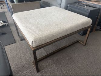 Square upholstered coffee table/ottoman