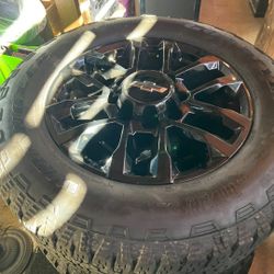2025 Chevy Silverado 2500,3500 Wheels And Tires 20” $ 1850 OBO