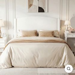 King Size Teddy Fabric Upholstered Platform Bed Frame with Curved Headboard and Durable Metal Frame