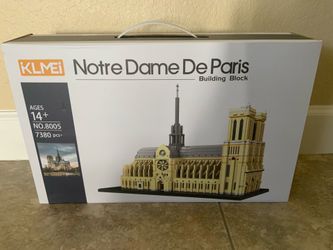 Notre Dame Lego Set