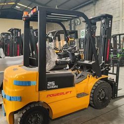 Forklift 