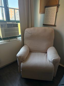 Comfortable Recliner Chair with Cream Slipcover