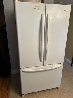 French Door Refrigerator – Great Working Condition