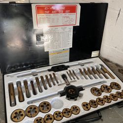 Tap And Die Set
