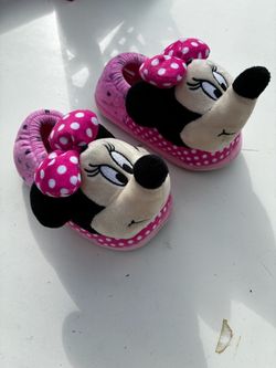 Minnie Mouse slippers