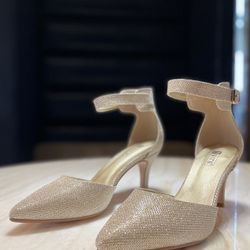 IDIFU Women’s Stiletto Classic Ankle Strap Gold Sparkle Pointed Toe Heel Size 8