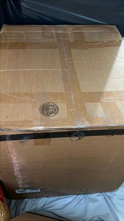 New in box Lift Recliner Medical n