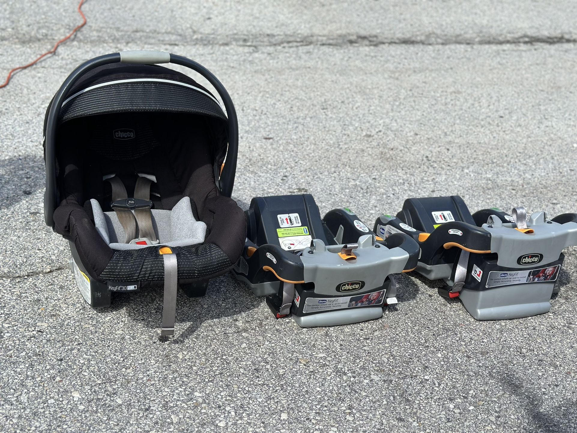 Chicco KeyFit 30 ClearTex Infant Car Seat