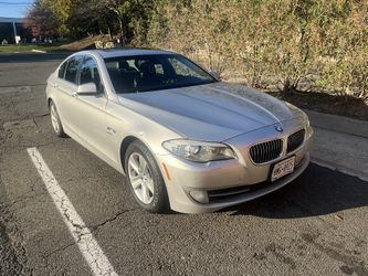 2011 BMW 528i