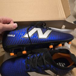 Mens Size 8 Soccer Cleats 