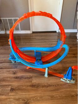 Hot Wheels Massive Loop Track
