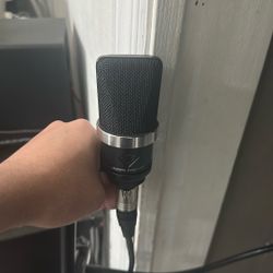 Neumann. Berlin Tlm 103 Studio Mic
