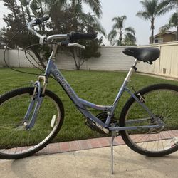 Diamondback Comfort Mountain Bike