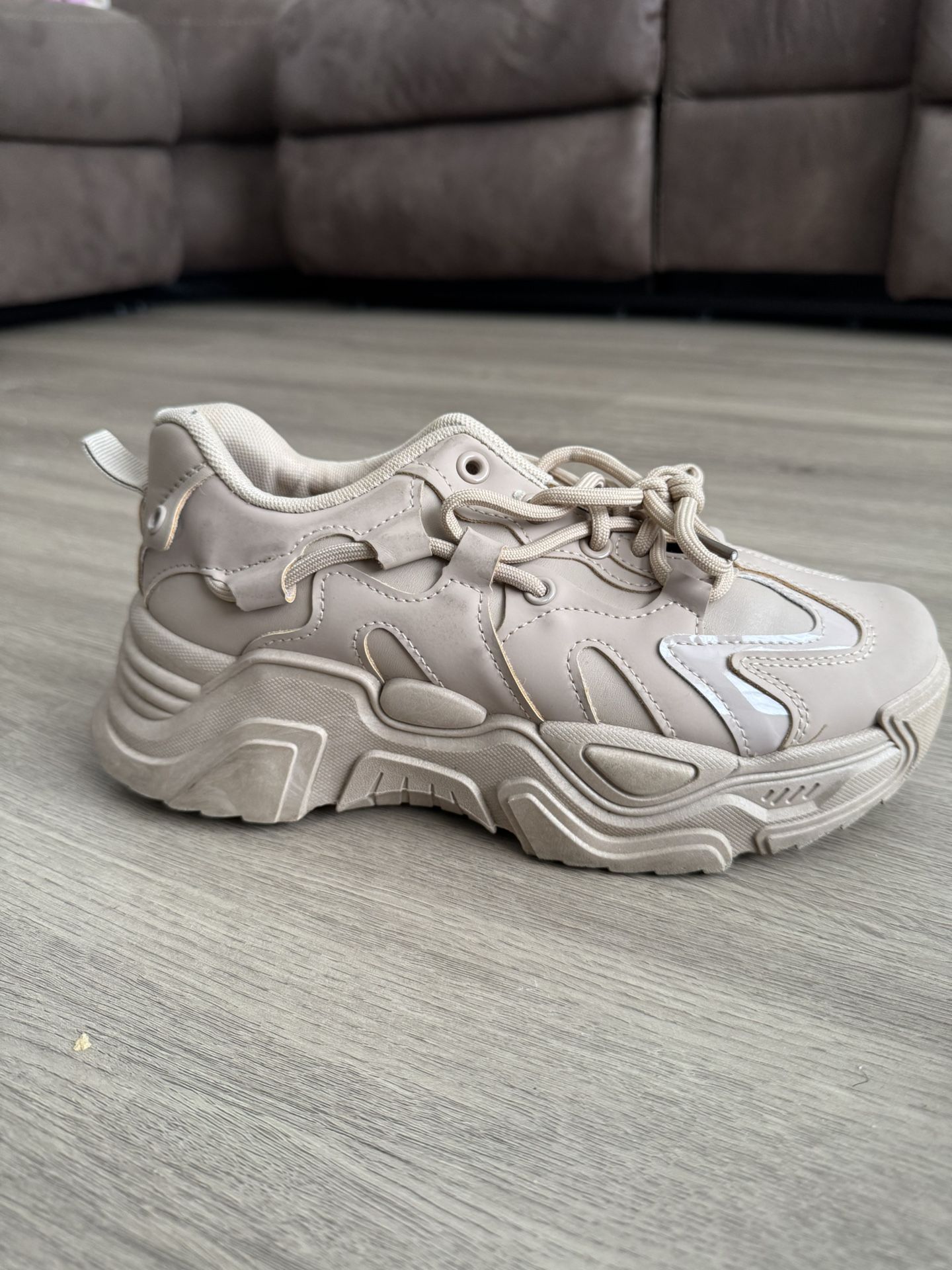 Shoes She In