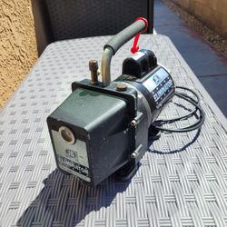 7 CFM Vacuum Pump 