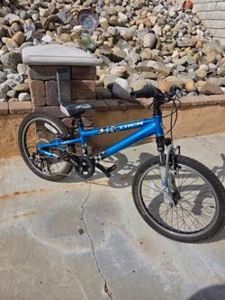 Trek Mountain Bike