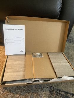 Desktop monitor stand