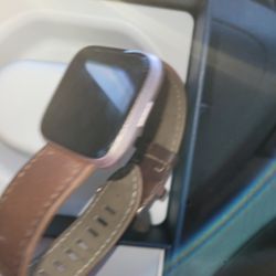Fitbit Versa 2