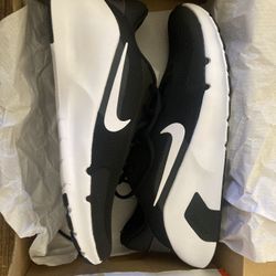 Brand New Nike Flex Train Size 11’s