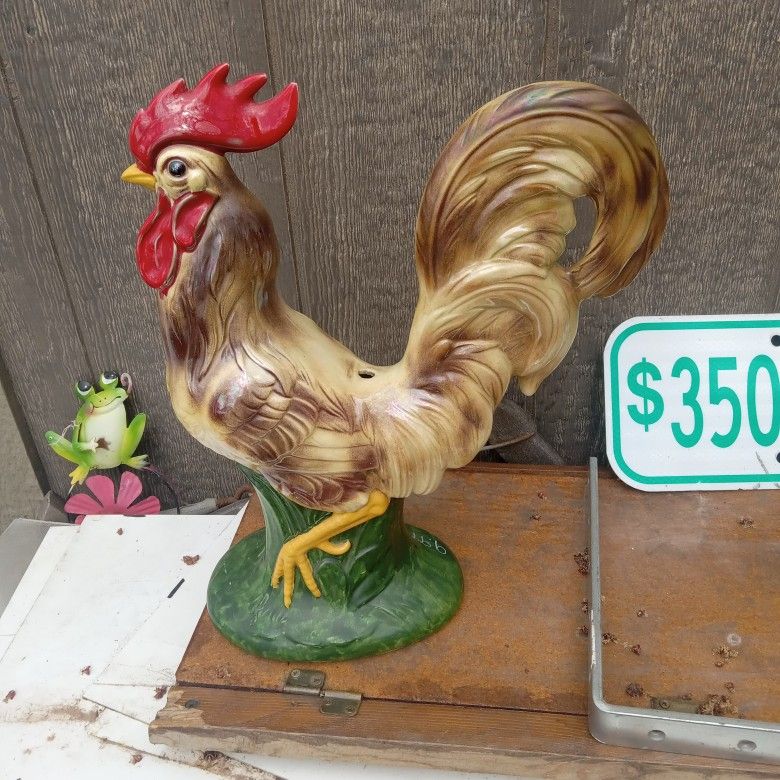 Porcelain ROOSTER Statue