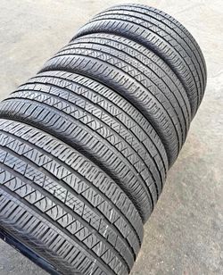 265/45/20 Continental vendo un set de llantas usadas excelente condiciones de vida las 4 ✅🤩I am selling a set of used tires, all 4 in excellent livin