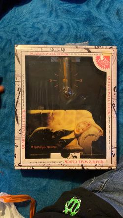 Vintage Marylin Monroe clock