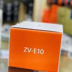 Sony ZV-E10 Mirrorless Camera Kit