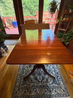 Traditional Pedestal Base Wooden Dining Table