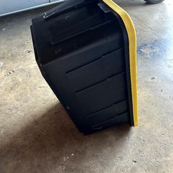 STORAGE / UTILITY BINS