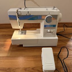 Elnita 255 Sewing Machine 