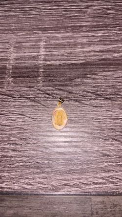 Virgen de oro dije