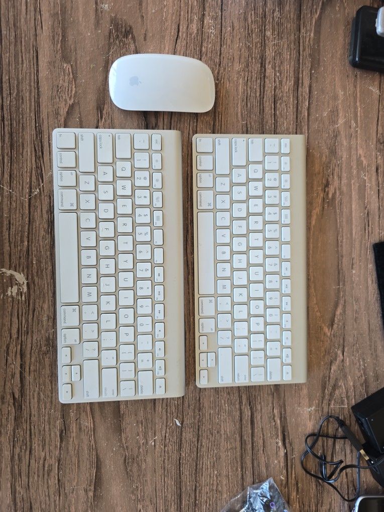 Apple Mouse & Two Keyboard