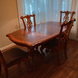 Dining Room Set (real wood)