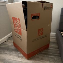 **FREE** Short Wardrobe Box & Other Moving Supplies 