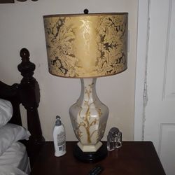 Beautiful Vintage Lamps With Shades 