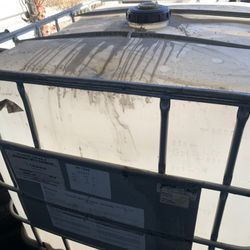 Water Tank 275 Gallons Comes Fitting For Power Washer Included