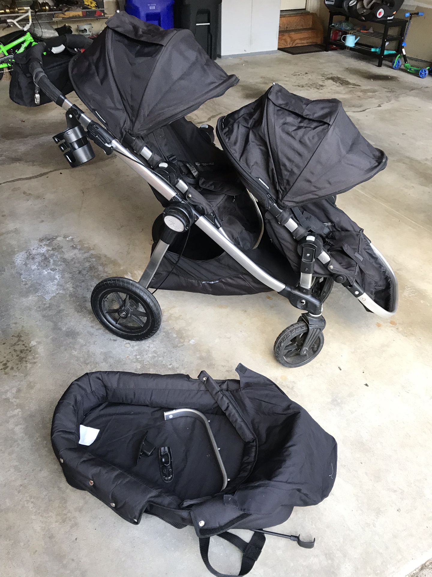 City Select Stroller (Double w/ infant carrier)
