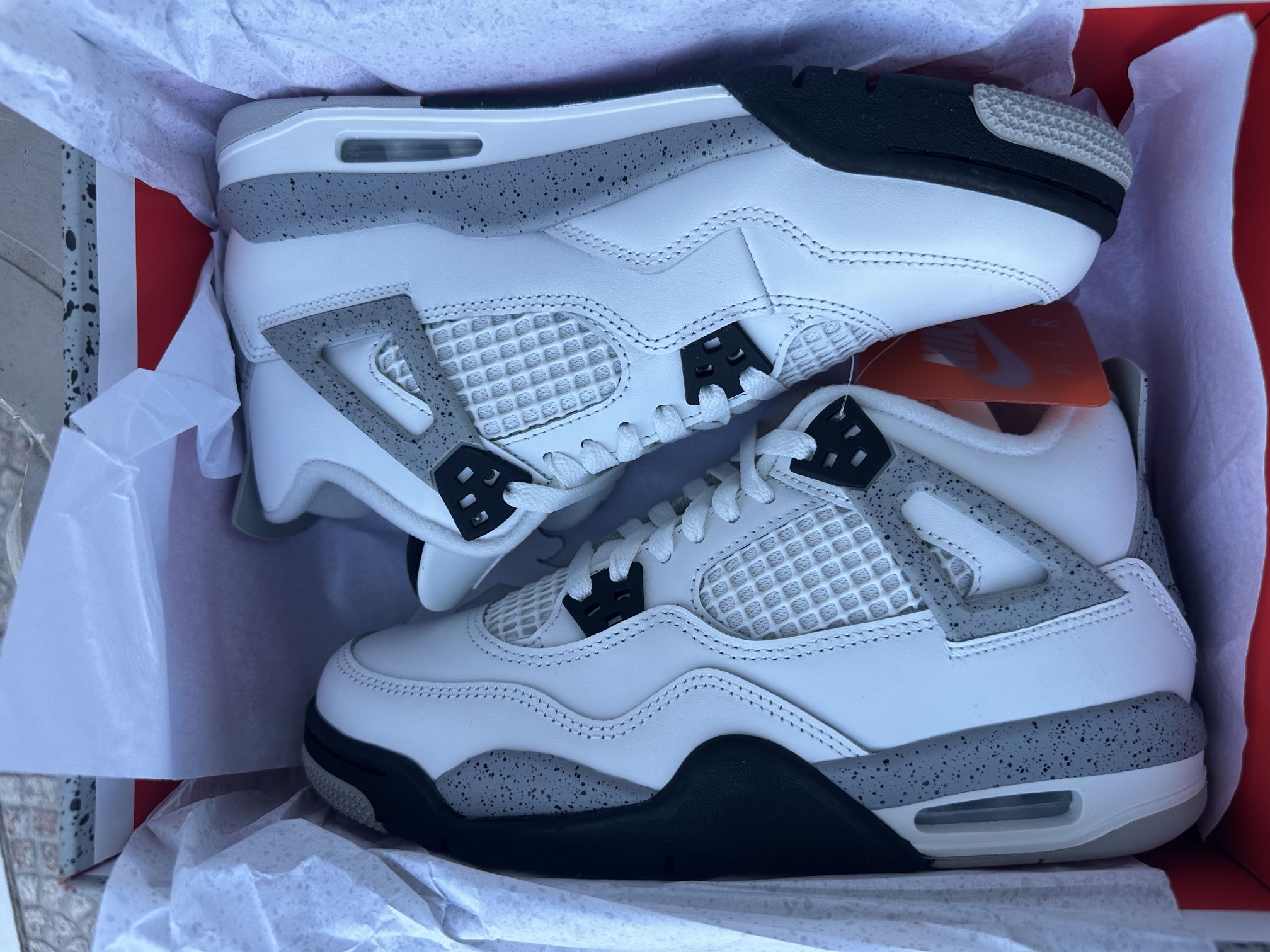 Jordan 4 White Cement